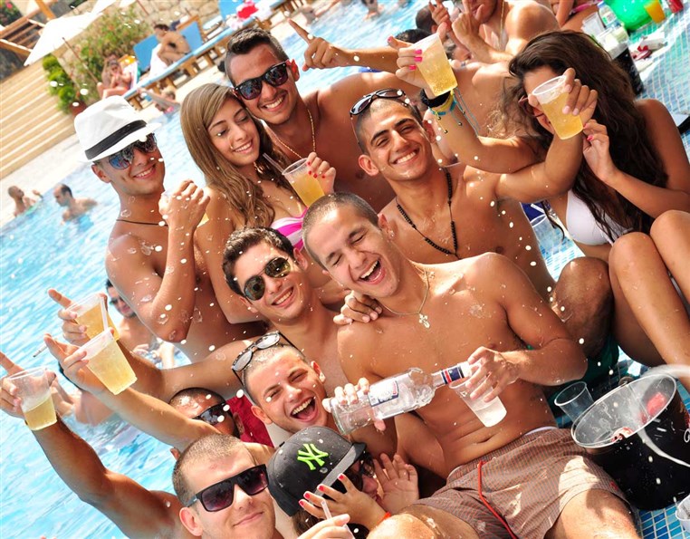 The Sunday Club at Cyan